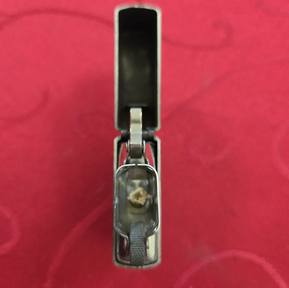 Patriotic Flag & 8-Ball Brushed Metal Lighters - Picture 9 of 16